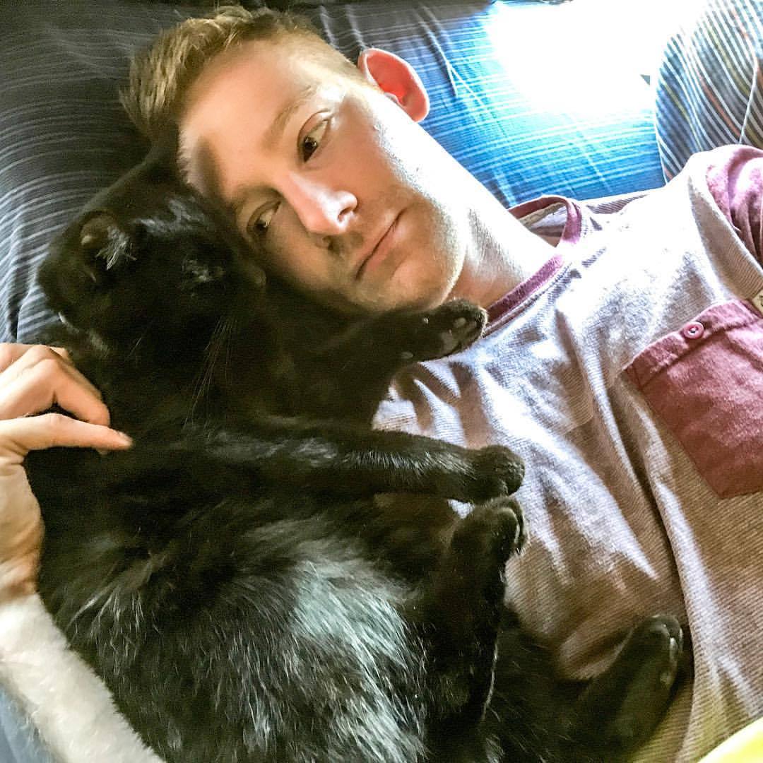 Rich und Willow im Campervan