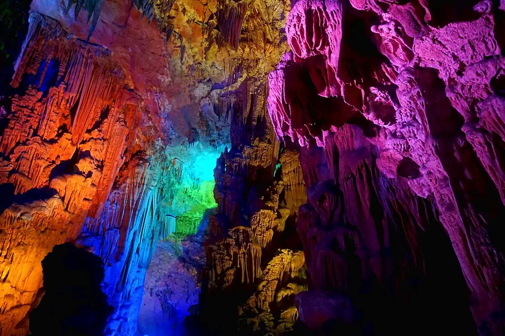Orte die man gesehen haben muss Reed Flute Cave in China