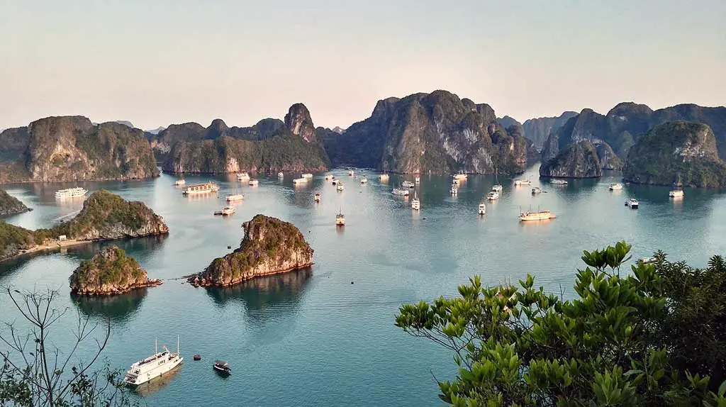 Naturwunder Halong-Bucht in Vietnam