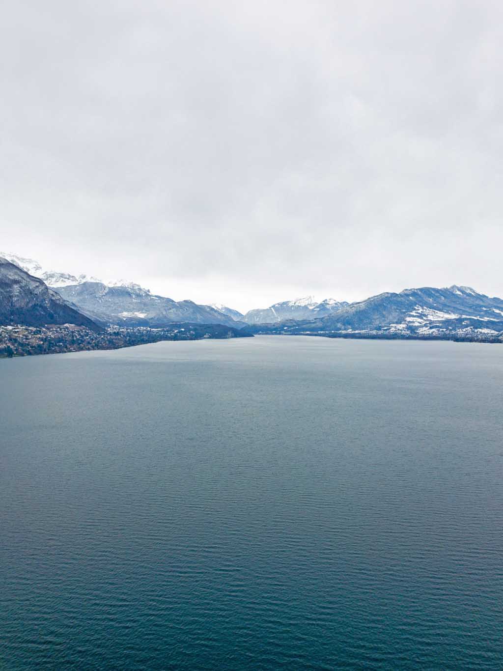 Urlaub in Frankreich Sehenswürdigkeiten Frankreich interessante Orte Lac d’Annecy See von Annecy