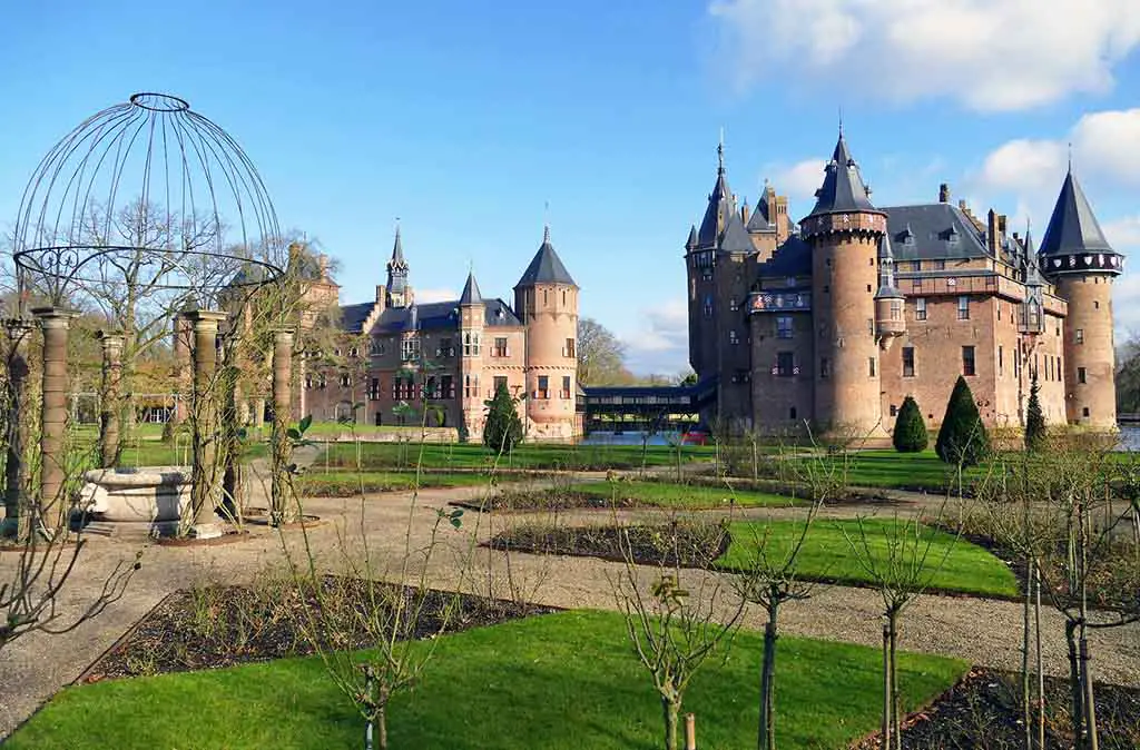 Holland Sehenswürdigkeiten Schloss Kasteel de Haar