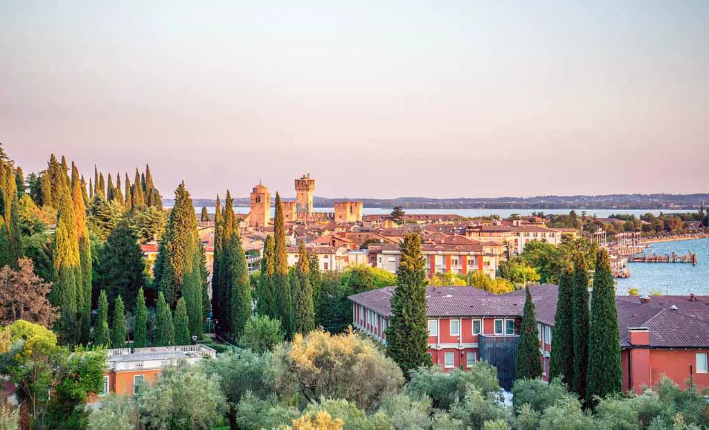 Urlaubsorte in Italien Sirmione am Gardasee